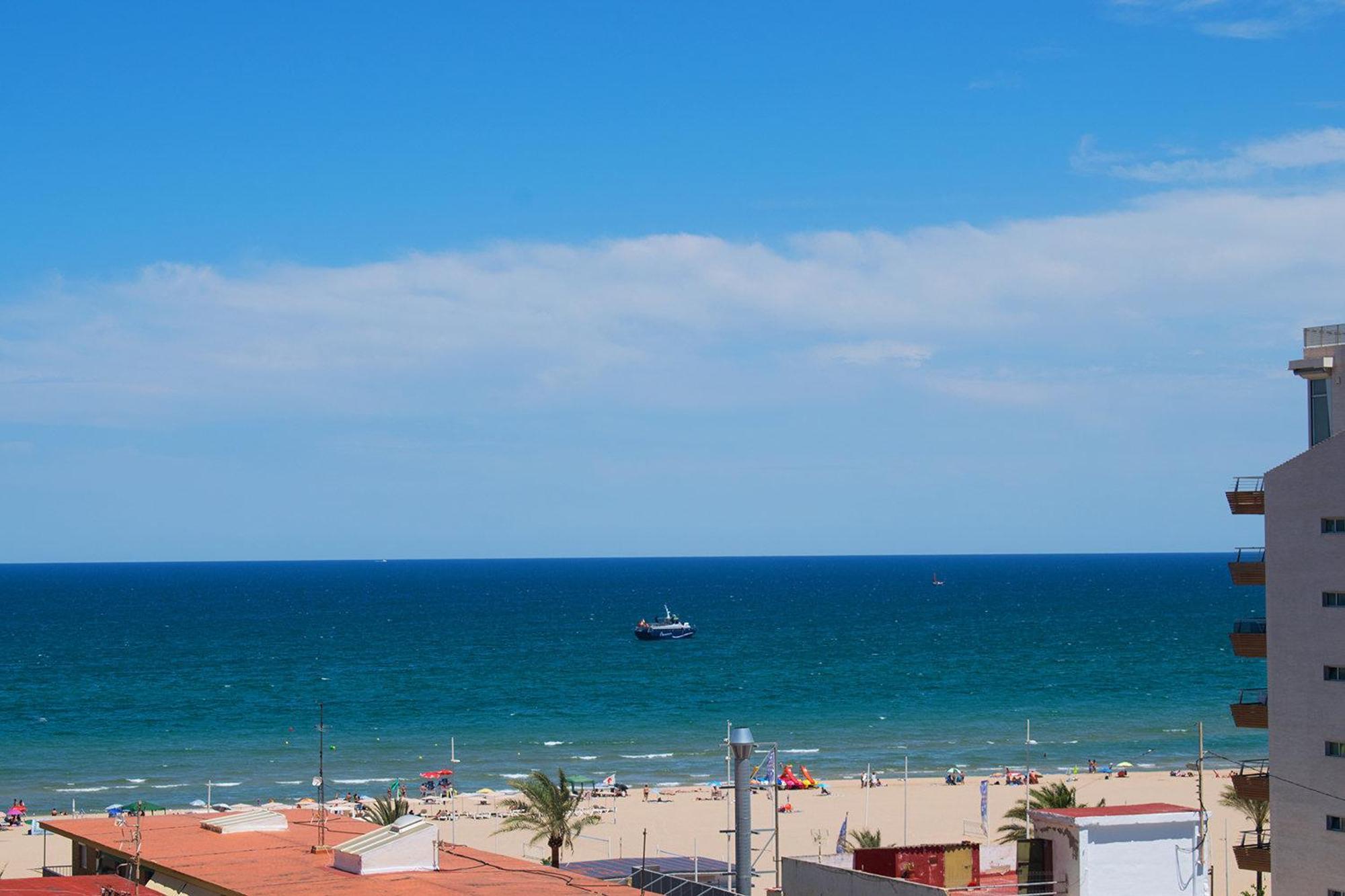 El Tiburon - Piso Con Espectaculares Vistas Al Mar - Solo Para Familias Ideal Para 4 Personas - Aire - Calefaccion - Ganador Award 2025, 2024, 2023, 2022 Playa de Gandia Buitenkant foto
